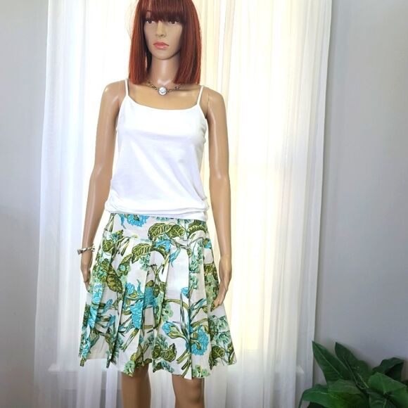 Lovely  LOFT Skirt 2P - Picture 2 of 9